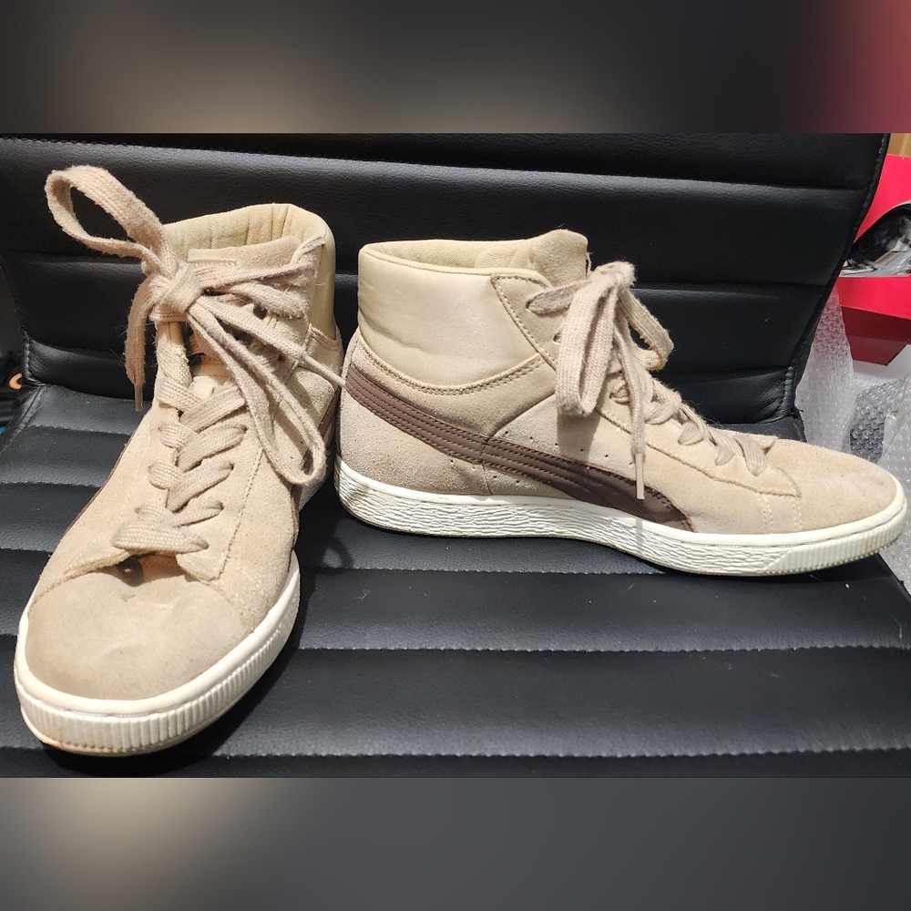 Woman's size 8 Puma High Tops